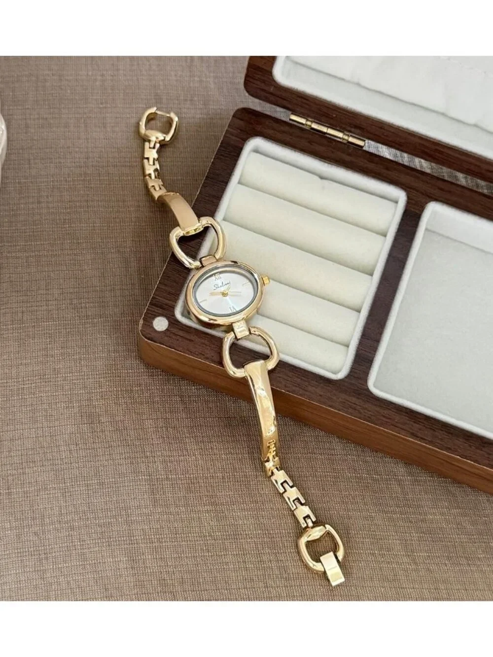 N/A elegant unique